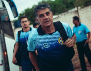 Após assumir no meio do Paulistão Série A4, treinador do Araçatuba quer fazer história