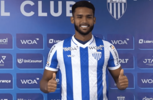 Avaí ganha reforço na lateral e tenta manter invencibilidade na Série B