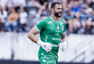 Tombense anuncia goleiro destaque no interior paulista