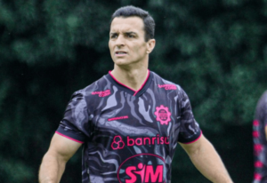 Treinador estreia Caxias diante de ex-clube mirando G-8 na Série C