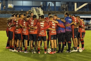 Ituano x Tombense - Galo tenta tirar Carcará do caminho