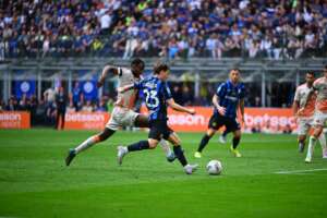 Inter de Milão tropeça em casa diante da Roma e perde liderança do Campeonato Italiano
