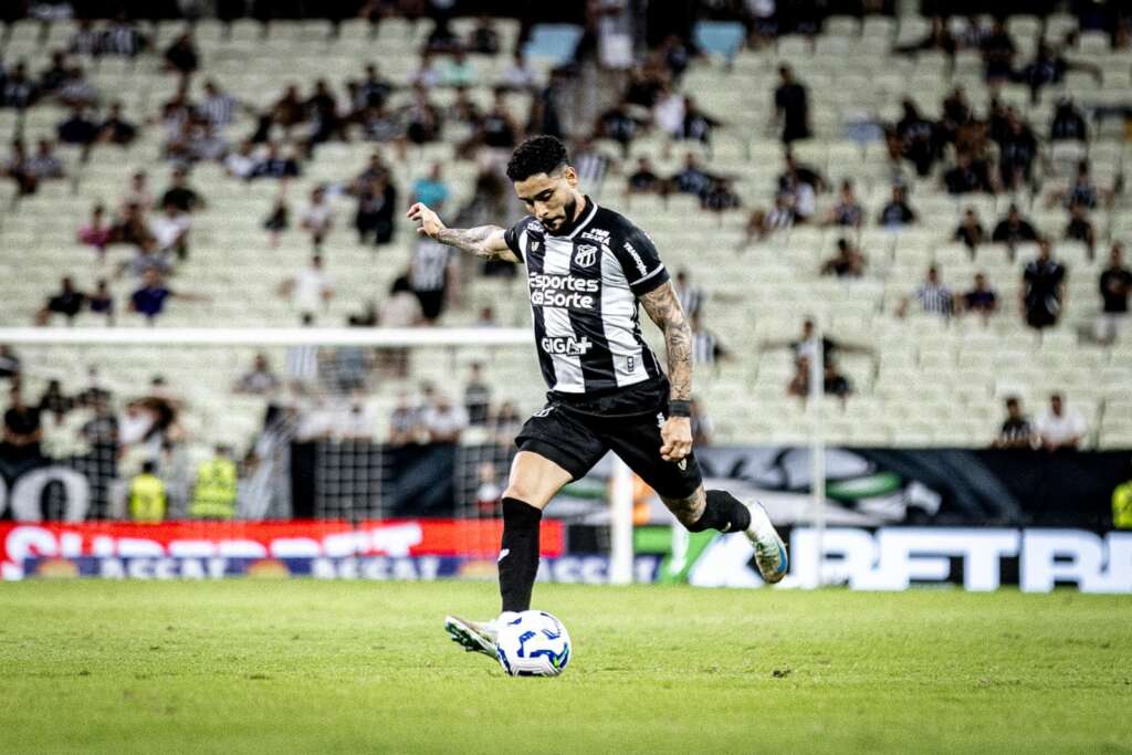 Matheus Bahia desfalque Ceará