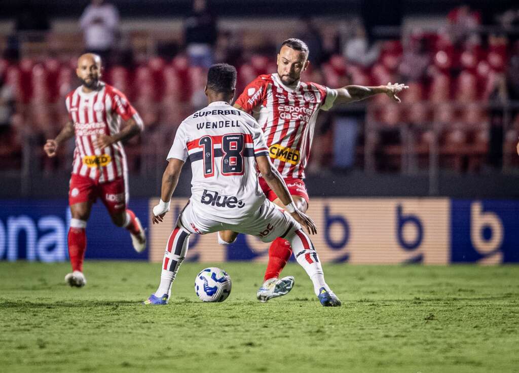 Goleiro do Náutico minimiza derrota: "Ainda estamos vivos" 2 Náutico perde São Paulo Copa do Brasil