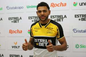 Atacante Wérik Popó mira artilharia e acesso com o Criciúma na Série B