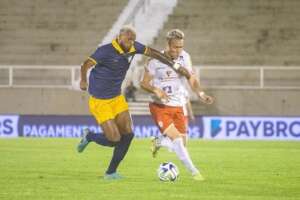 Retrô-PE x Tombense-MG - Fênix estreia na Série C