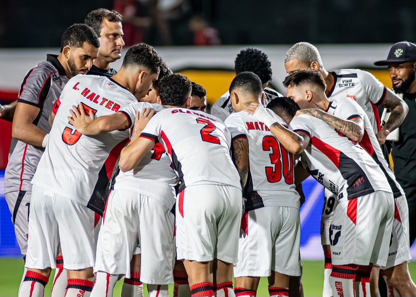 Vitória jogo inédito Cerro Largo Sul-Americana
