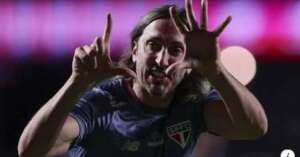 Zubeldía prega paciência e destaca reconstrução do São Paulo