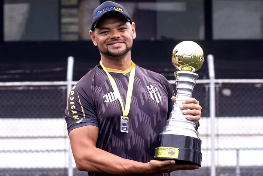 Dinho Galvão atinge marca histórica: mais de 100 jogos no comando do EC São Bernardo