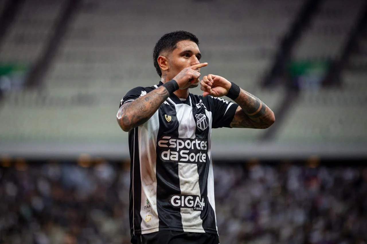 Galeano é suspenso pelo STJD e vira desfalque contra o Atlético-MG 1 Galeano - Foto: Stephan Eilert/CearaSC