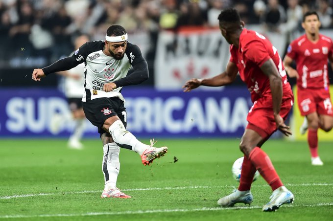 Corinthians 1 x 1 América de Cali-COL - Timão se contenta com pouco e fica em situação complicada 2 Corinthians se contenta com pouco, empata com América de Cali e complica situação na Sul-Americana