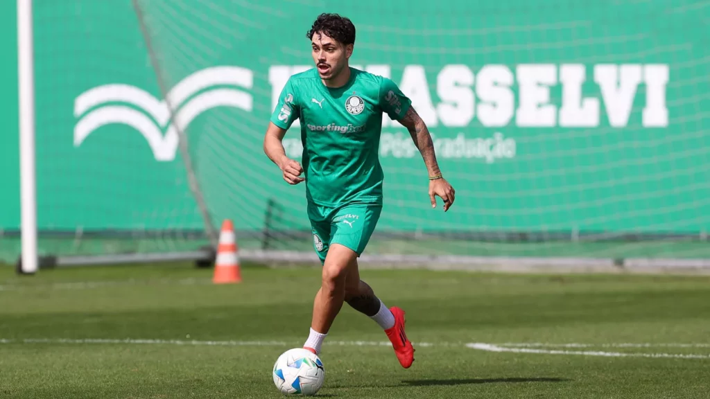 Felipe Anderson faz atividade interna, e Maurício prega reação no Palmeiras