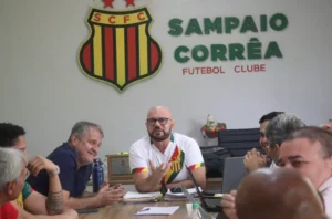 Maior vencedor da história do Sampaio, Sérgio Frota é reeleito presidente