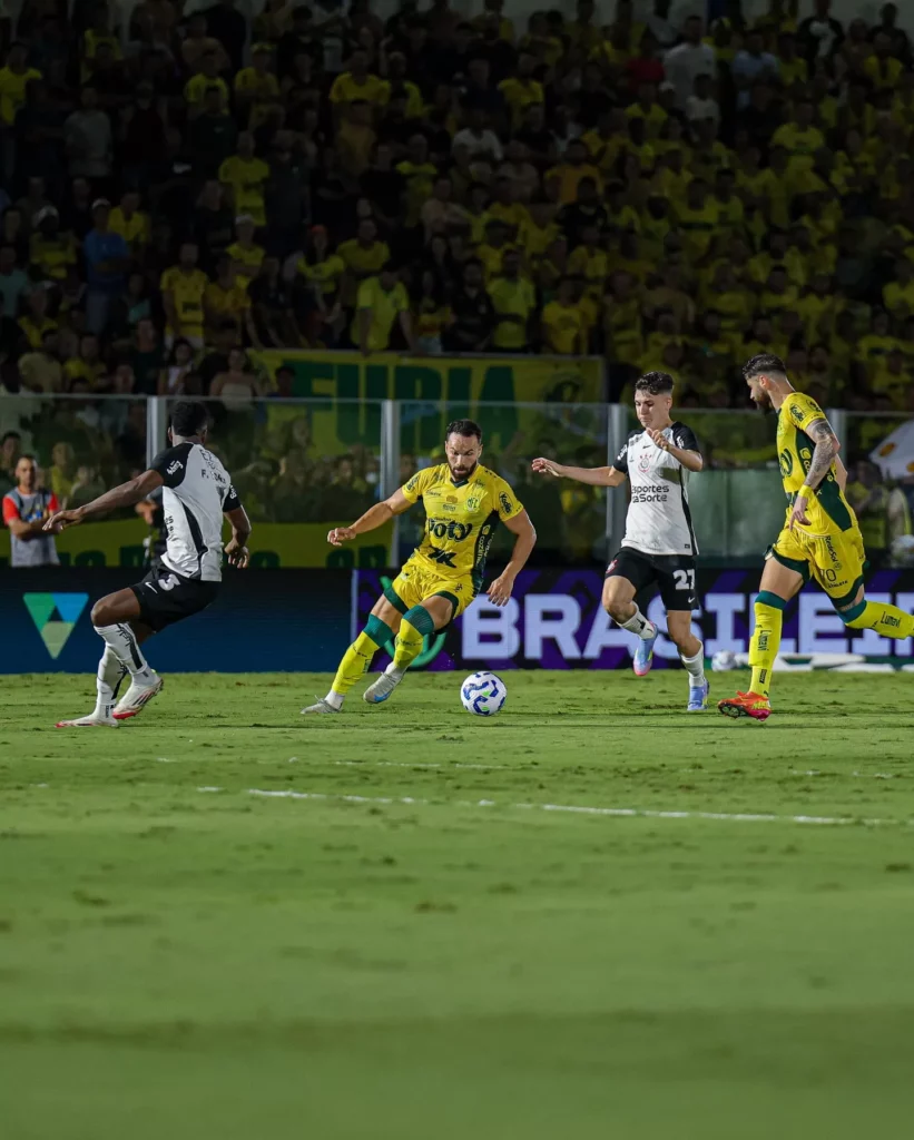 Edson Guilherme abre o caminho para a quebra de tabu de 17 anos diante do Corinthians 2 497632475 18504463552056176 3099927387609335453 n