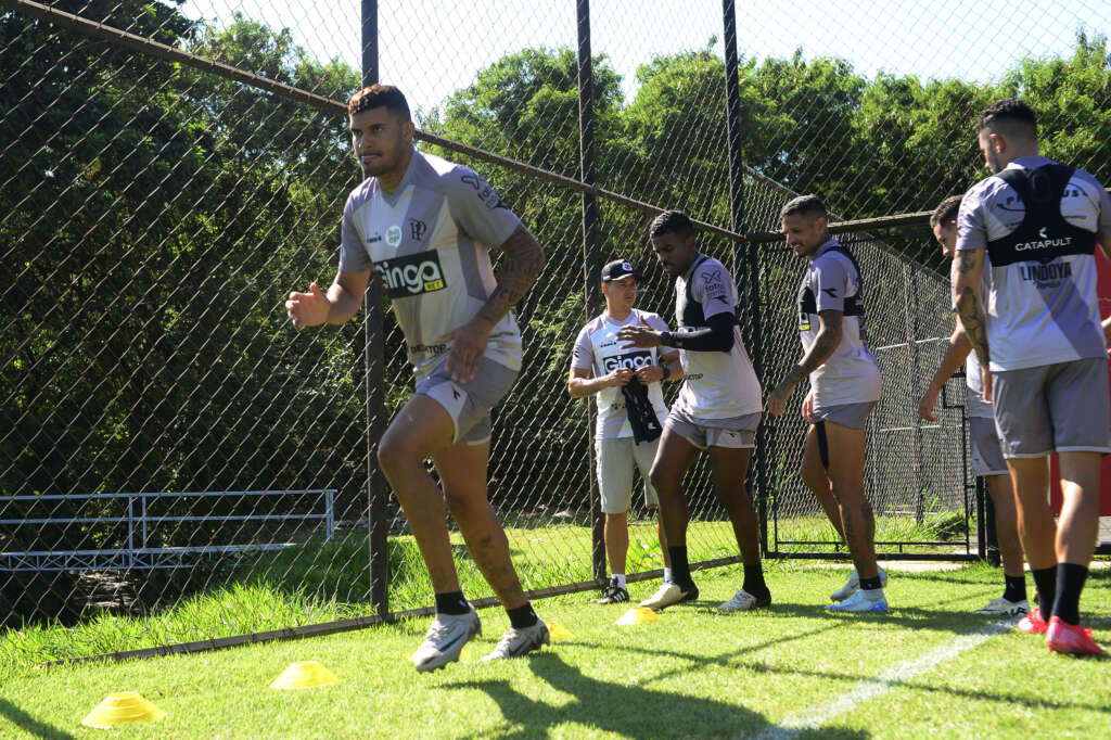 Após seis meses, Jeh volta a ser relacionado na Ponte Preta