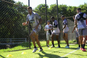 Após seis meses, Jeh volta a ser relacionado na Ponte Preta