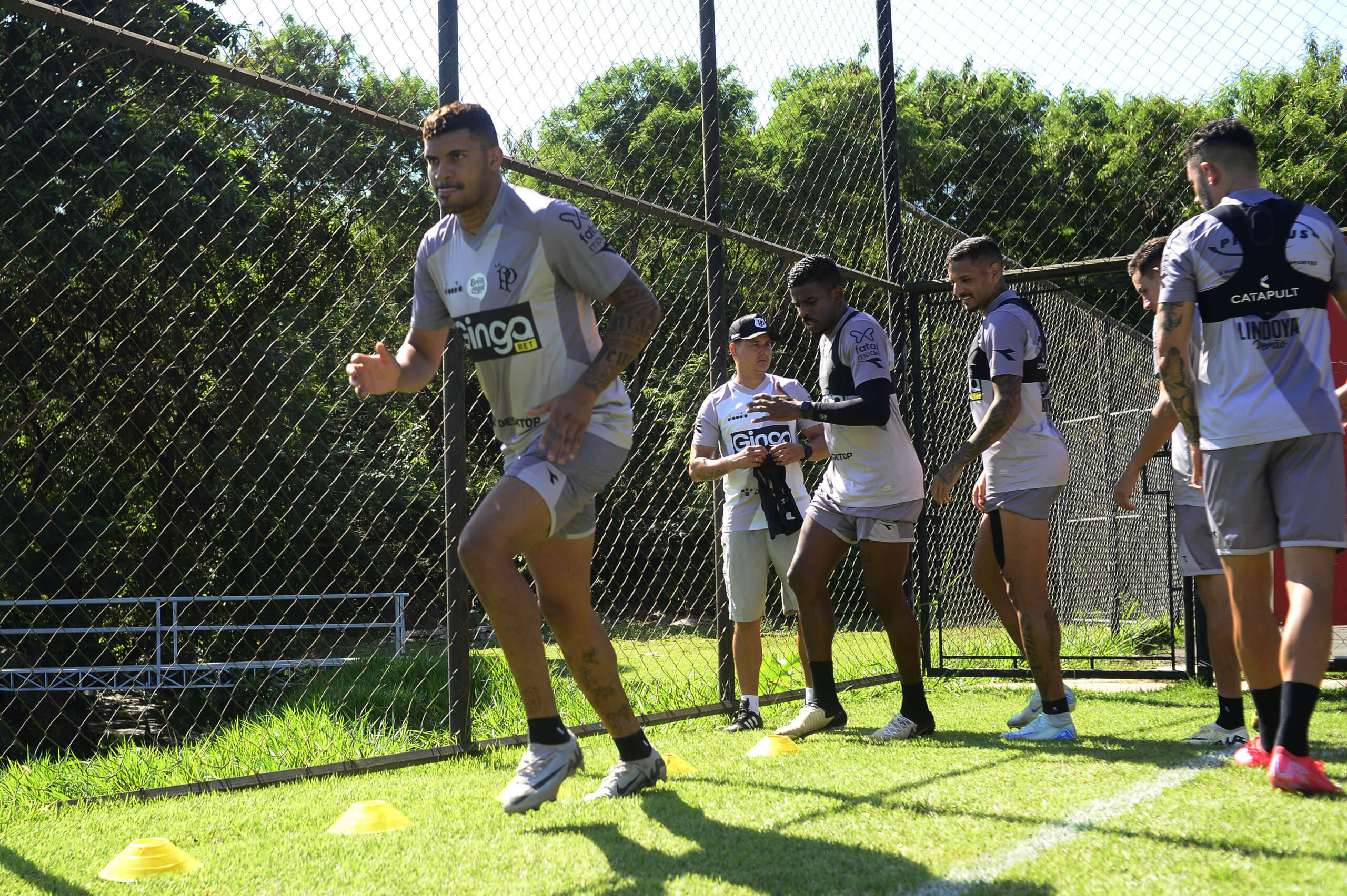Após seis meses, Jeh volta a ser relacionado na Ponte Preta
