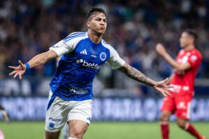 Cruzeiro 2 x 0 Vila Nova - Raposa fica com um pé nas oitavas de final