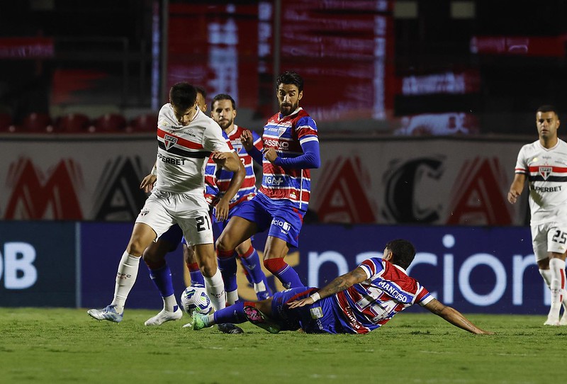 São Paulo 0 x 0 Fortaleza - Ferreirinha desperdiça pênalti e Tricolor empata mais uma vez 2 54492795669 a05f7858c2 c