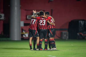 Vitória pode ter reforços contra o Vasco; expectativa está em Kayzer