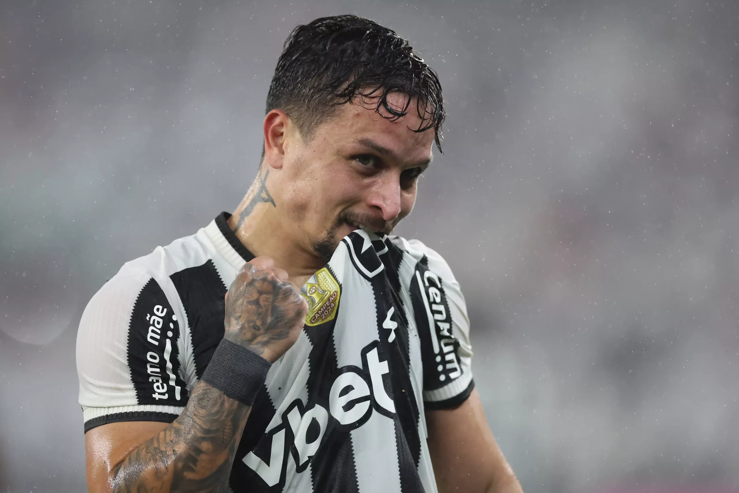 Botafogo 4 x 0 Internacional - O campeão voltou? 1 Botafogo reage no Brasileirão
