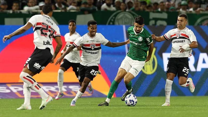 Palmeiras 1 x 0 São Paulo - Vitor Roque decide o Choque-Rei 2 54512691911 bf06c9a893 c