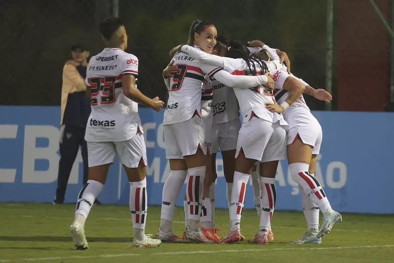 BRASILEIRÃO FEMININO: São Paulo faz 5; Corinthians e Ferroviária vencem
