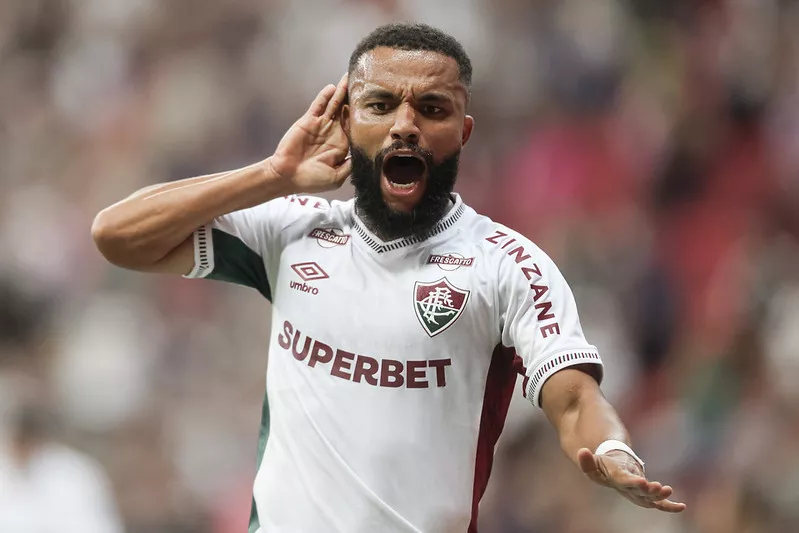Aparecidense-GO 1 x 4 Fluminense - Tricolor leva susto, mas goleia e avança na Copa BR 1 Fluminense vence Aparecidense e avança na Copa do Brasil