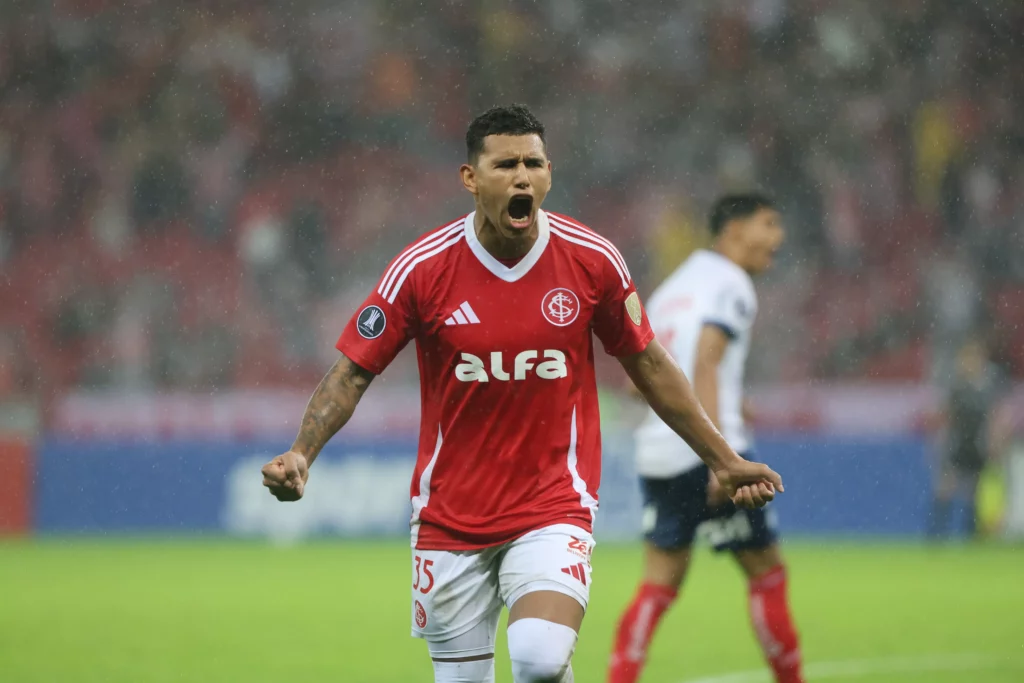 LIBERTADORES: Palmeiras dá show, Inter elimina o Bahia e Flamengo sofre, mas avança