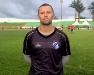 Segundona: Olímpia anuncia ex-meia Queijinho como novo treinador