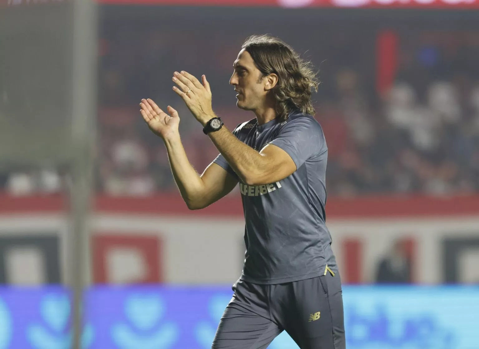 Zubeldía, do São Paulo, recebe suspensão do STJD por 'reclamação desrespeitosa' 1 Luis Zubeldía - Foto: Rubens Chiri / São Paulo FC