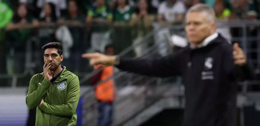 Abel elogia Estêvão, admite 'piora' e ressalta o coletivo do Palmeiras 2 Libertadores - 2025