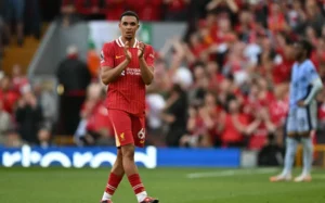 Alexander-Arnold confirma saída do Liverpool e se aproxima de ser anunciado pelo Real Madrid