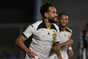 Amazonas 2 x 0 Operário-PR - Onça freia Fantasma e desencanta na Série B