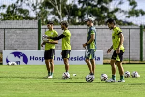 América-MG x Paysandu - Coelho e Papão tentam espantar zica