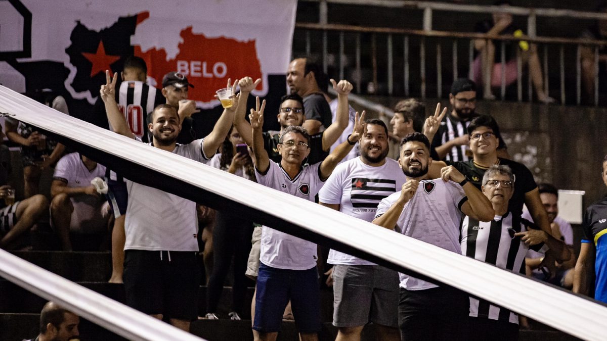 Botafogo-PB leva torcedores ao jogo com o Flamengo no Maracanã ( Foto: Divulgação/Belo)