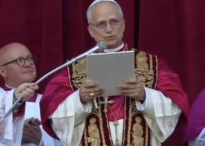 Robert Prevost é eleito novo papa e faz história como o 1º norte-americano a liderar a Igreja Católica