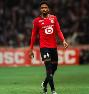 Conheça Alexsandro, zagueiro do Lille que foi catador de latinhas