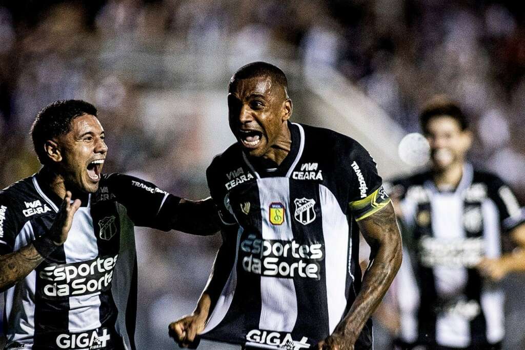 Ceará 1 x 0 Vitória - Vozão entra no G-6 e complica Leão 2 Ceará 1 x 0 Vitória - Vozão entra no G-4 e complica Leão (Foto: Stephan Eilert / Ceará SC)