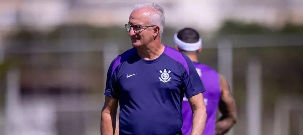 Dorival Júnior projeta Corinthians ofensivo contra o Racing
