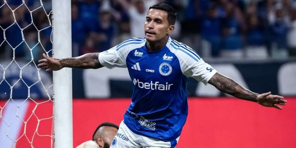 Cruzeiro comunica rescisão de contrato de Dudu