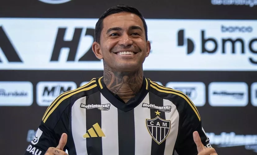 Dudu aparece em clima leve nos primeiros dias no Atlético-MG