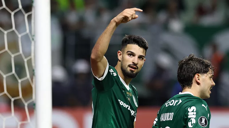 Palmeiras 6 x 0 Sporting Cristal-PER - Estêvão brilha na despedida do Allianz 3 Estevao brilha em despedida do Allianz Parque e Palmeiras vence 3