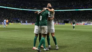 Estêvão lembra até de ter sido 'barrado' no Allianz Parque