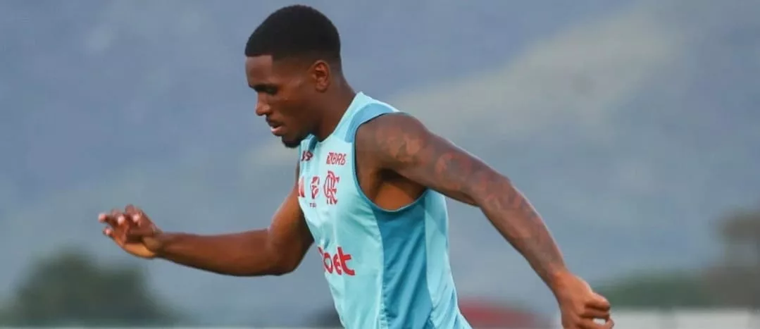 Evertton Araújo deve ganhar nova chance no Flamengo
