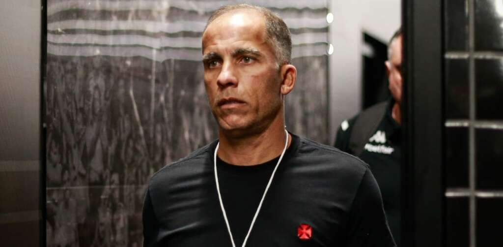 Felipe explica afastamento de Capasso no Vasco: ‘Não gosto’