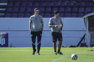 Série B: Ferroviária enfrenta o Goiás com desfalques e aposta em jovens promessas