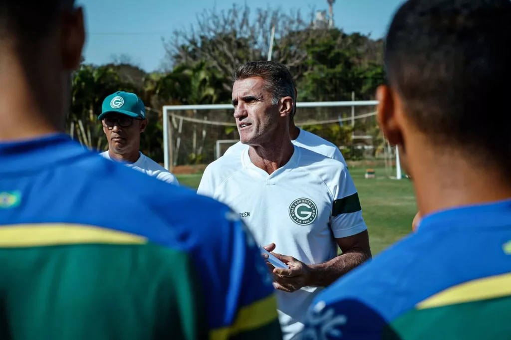 Goiás x Ferroviária – Verdão busca manter a ponta da Série B