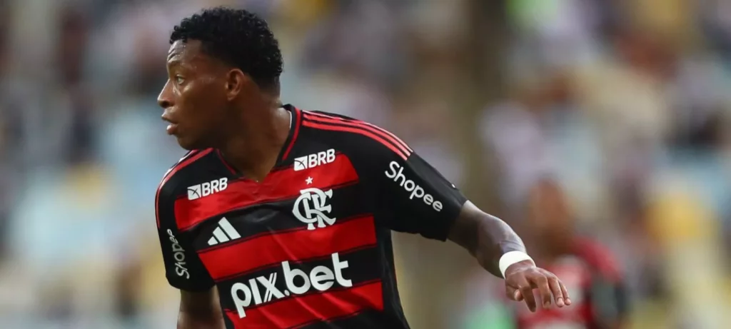 Flamengo critica Federação Equatoriana por convocação de Plata