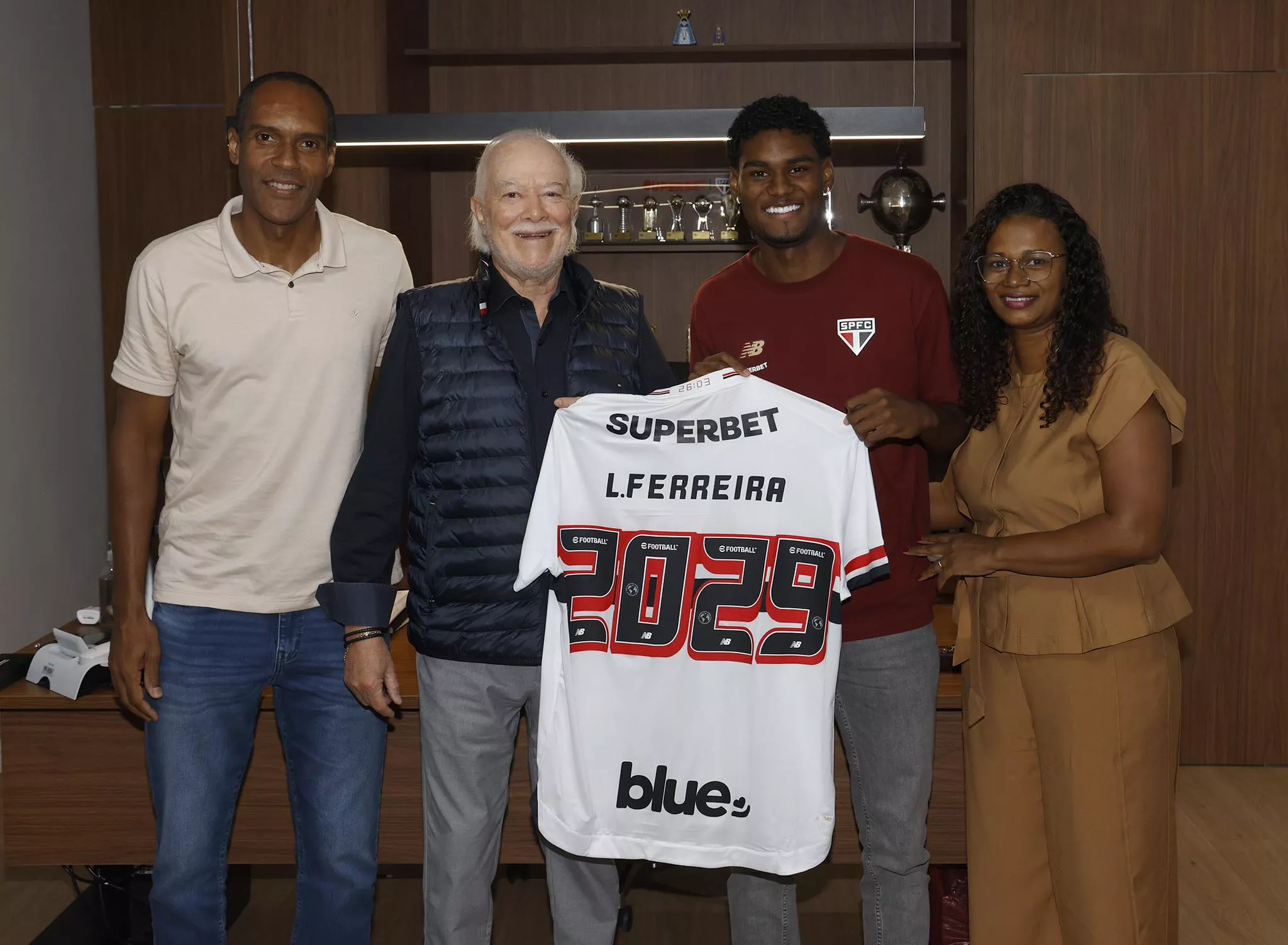 São Paulo renova contrato de promessa Lucas Ferreira até 2029